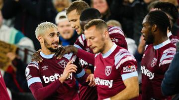 LONDON, ENGLAND - OCTOBER 24: Said Benrahma of West Ham United celebrates with team mates after scoring his side's second goal from the penalty spot during the Premier League match between West Ham United and AFC Bournemouth at London Stadium on October 24, 2022 in London, United Kingdom. (Photo by Craig Mercer/MB Media/Getty Images)