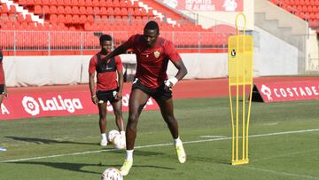 Imagen de Umar Sadiq, estrella del Almer&iacute;a.