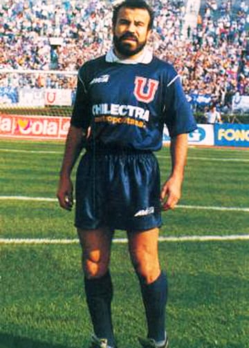 Rogelio Delgado: El histórico defensa paraguayo fue figura en el bicampeonato de 1994 y 1995. Jugó 126 partidos con la camiseta azul.