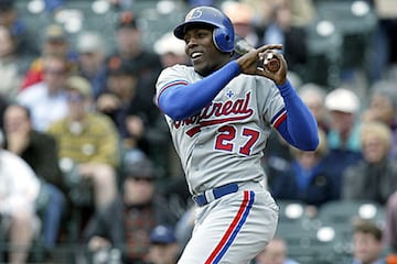 Nacido en Nizao, Vladimir es uno de los mejores jardineros derechos que han salido de República Dominicana. Su debut fue con los Montreal Expos en 1996 y duró ahí siete años. Después pasó a los Angels of Anaheim, Texas Rangers y finalizó en los Baltimore Orioles. Registró un promedio de bateo de .318 con 2,590 hits y 449 vueltas al parque.