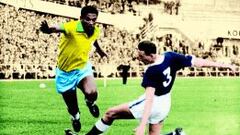 Garrincha, en un encuentro con la selecci&oacute;n de Brasil.