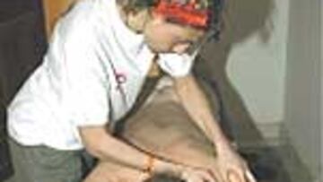 Lidia Guerrero haciendo su trabajo.