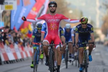 El francés de origen argelino Nacer Bouhanni (Cofidis) se impuso con superioridad