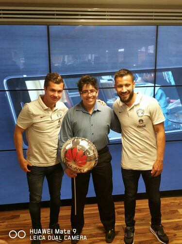 Usuarios de Huawei conviven con futbolistas americanistas