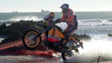 <b>POCO A POCO</b>. El piloto no quiere arriesgar aún.