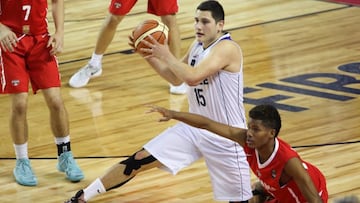 Kevin Rubio jugando por Chile.