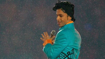 There has been only one rainy Super Bowl in NFL history, and Prince’s halftime performance in the downpour made it unforgettable.
