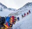 ¿Por qué cuesta 70.000 euros subir al Everest?