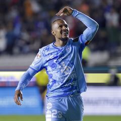 El Tuzo sacó a pasear al Xolo