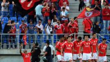 El Benfica reacciona ante el Estoril y asienta su liderato