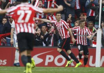 Aduriz marca el 1-1.