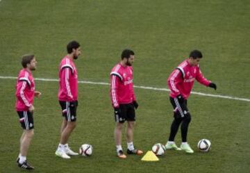 James Rodríguez con el balón.