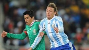 El mexicano Osorio deja el Stuttgart y ficha por el Monterrey