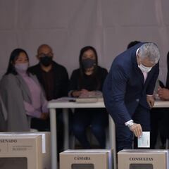 Presidente Iván Duque vota en la Plaza de Bolívar de Bogotá