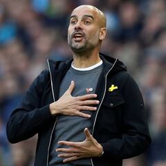 Guardiola, con el lazo por los independentistas encarcelados