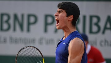 Alcaraz barre a Basilashvili y emula a Nadal por precocidad