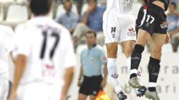 <b>INTENSO. </b>El partido del Carlos Belmonte respondió a las expectativas creadas a priori.