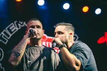 Arkano se viste de carnaval