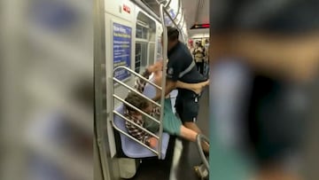 La brutal pelea en el metro de Nueva York que asusta al mundo