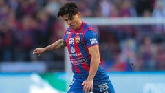 Víctor Dávila llevaba cinco minutos en la cancha e hizo esto: ¡locura!