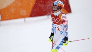 Lindsey Vonn se lamenta tras salirse en el eslalon de la combinada en los Juegos Ol&iacute;mpicos de Invierno de Pyeongchang.