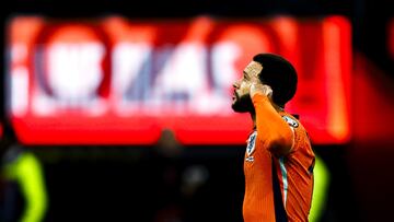 Depay sigue haciendo historia