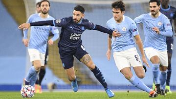 Eric Garc&iacute;a persigue a Sanson durante el partido contra el Marsella.