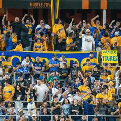 Aficionados de Rayados y Tigres se pelean tras Clásico Regio 134