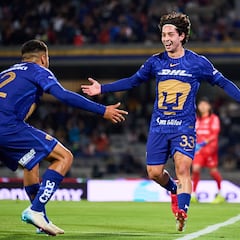 Pumas goleó a Santos sin problemas