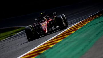 Stavelot (Belgium), 28/08/2022.- Spanish Formula One driver Carlos Sainz of Scuderia Ferrari in action during the Formula One Grand Prix of Belgium at the Spa-Francorchamps race track in Stavelot, Belgium, 28 August 2022. (Fórmula Uno, Bélgica) EFE/EPA/STEPHANIE LECOCQ
