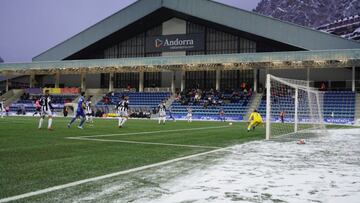 Resumen y goles del Andorra vs. Linense de la Primera RFEF