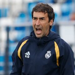 Raúl abre la puerta a salir