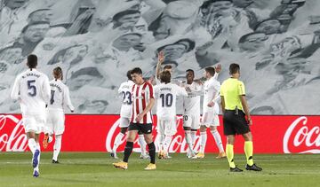 1-0. Toni Kroos celebró el primer gol.