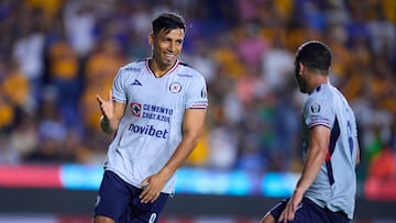 Angel Sepulveda celebrates his goal 1-1 of Cruz Azul during the 12th round match between Tigres UANL and Cruz Azul as part of the Liga BBVA MX, Torneo Apertura 2025 at Universitario Stadium, on October 04, 2025 in Monterrey, Nuevo Leon, Mexico.