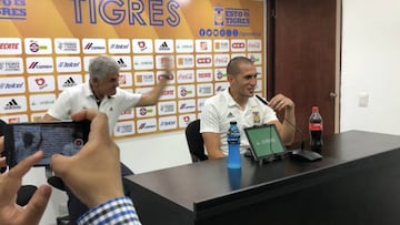 &iexcl;Imperdible!; la reacci&oacute;n del Tuca y Torres Nilo en conferencia