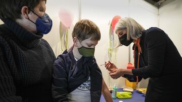 Alerta en EE UU: suben los ingresos de niños con COVID