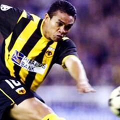 Walter Centeno, 1er tico que anotó gol en Champions League