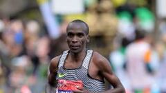 Eliud Kipchoge en la Marat&oacute;n de Londres