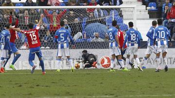 Césped de Butarque, estadio del Leganés.