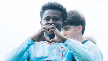 Somuah celebra su gol en el Celta Fortuna - Real Madrid Castilla.