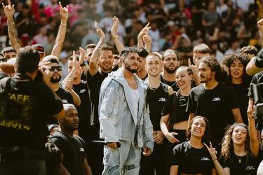 Omar Montes y Ceciarmy la lían en la final de la Kings & Queens League