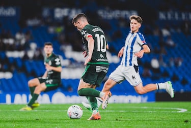 Iñigo Vicente ya es el mejor asistente en Segunda de la historia