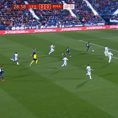 La ocasión de Isco que erró por su lentitud al disparar