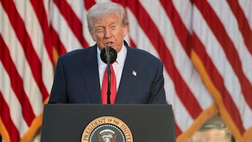 U.S. President Donald Trump delivers a speech during an event to posthumously award the Medal of Freedom to Charlie Kirk in the Rose Garden at the White House in Washington, D.C., U.S., October 14, 2025. REUTERS/Jonathan Ernst