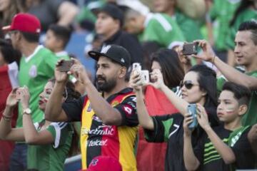 Así vivieron los aficionados mexicanos el encuentro amistoso entre México y Nueva Zelanda celebrado en Nashville, Tennessee.