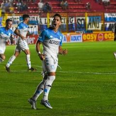 “Era raro”: el desahogo de Opazo tras el gol y sus días más difíciles en Argentina