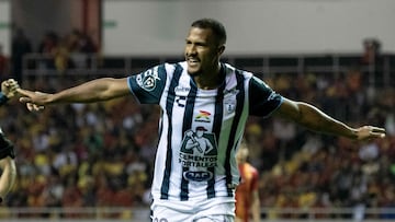 Pachuca's Venezuelan forward Salomon Rondon celebrates after scoring a goal during the Concacaf Champions Cup quarterfinals football match between Costa Rica's Herediano and Mexico's Pachuca at the National Stadium in San Jose on April 3, 2024. (Photo by Ezequiel BECERRA / AFP)