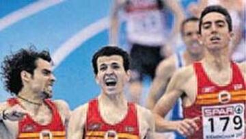 <b>TRIPLETE. </b>Higuero, Gallardo y Casado, en los Europeos de 2007.