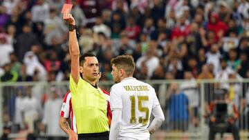 S&aacute;nchez Mart&iacute;nez expuls&oacute; a Valverde en la final de la Supercopa.