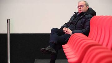 El director deportivo Luís Campos, en la sala de prensa del Allianz Arena en la previa del duelo entre el Bayern de Múnich y el París-Saint Germain, partido de vuelta de octavos de final de la Champions League.